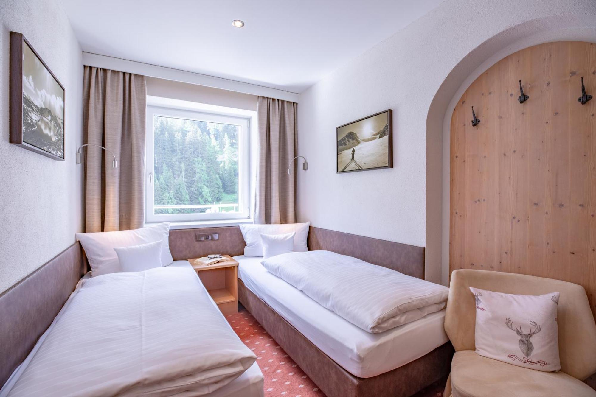 Patteriol Apart-Hotel-Garni Sankt Anton am Arlberg Ngoại thất bức ảnh