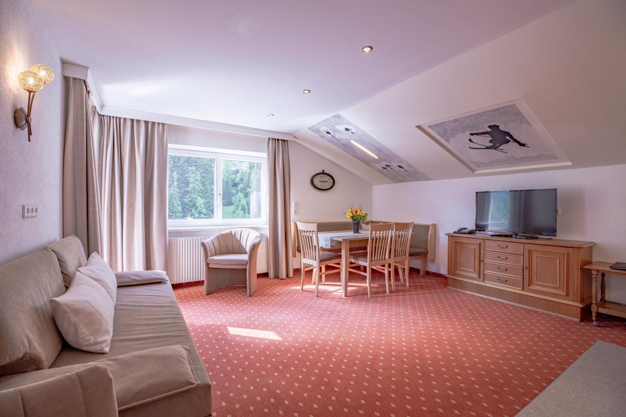 Patteriol Apart-Hotel-Garni Sankt Anton am Arlberg Ngoại thất bức ảnh