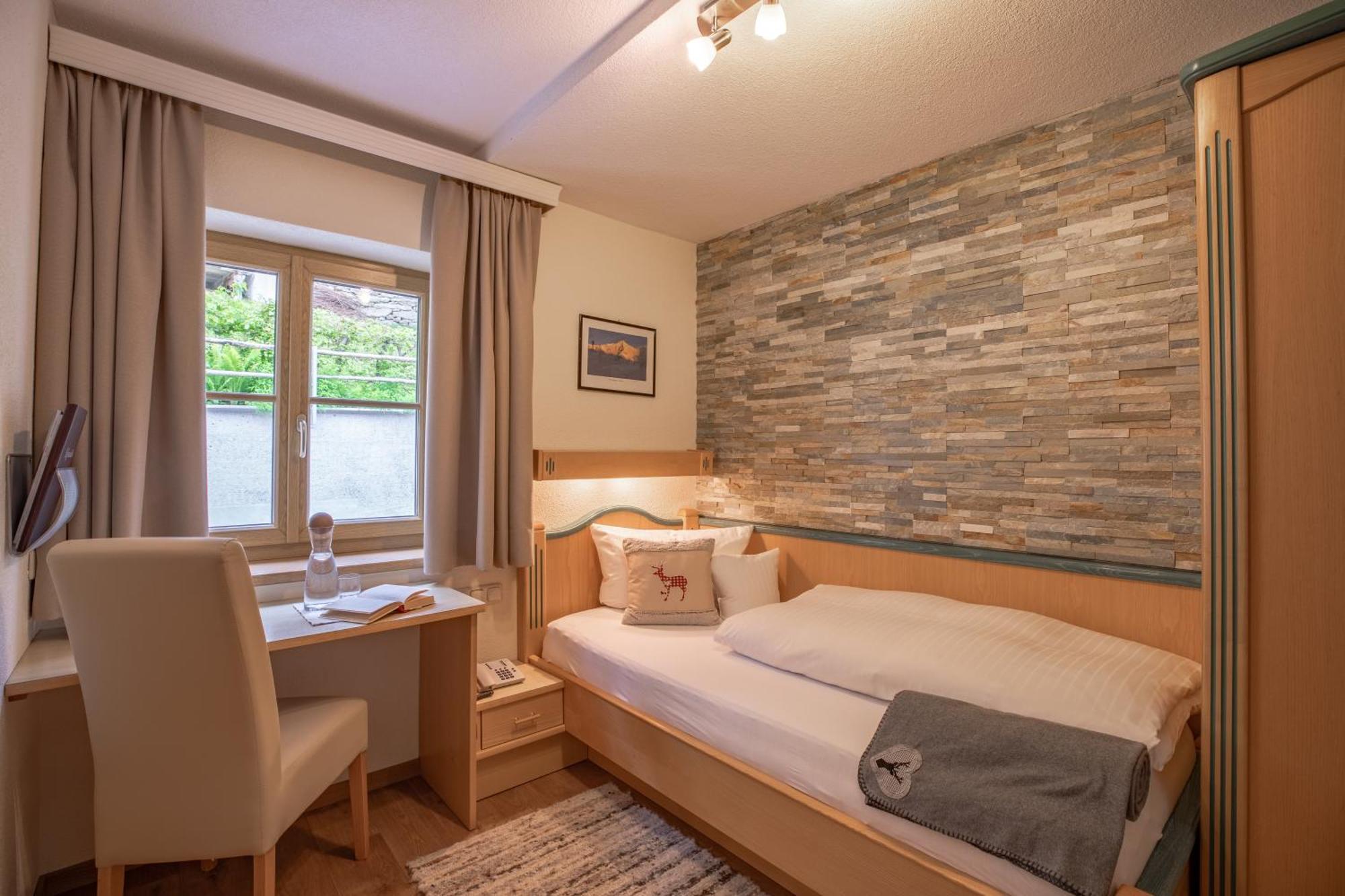 Patteriol Apart-Hotel-Garni Sankt Anton am Arlberg Ngoại thất bức ảnh